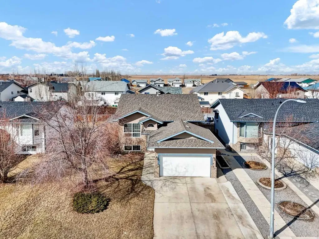 123 Upland Road W Brooks AB T1R0P9