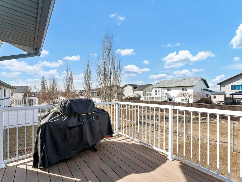 123 Upland Road W Brooks AB T1R0P9