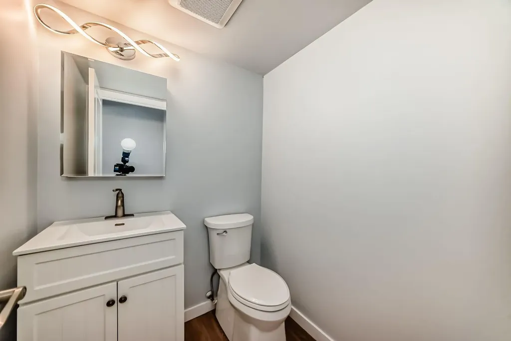 6915 Ranchview Drive NW Calgary AB T3G 1R8