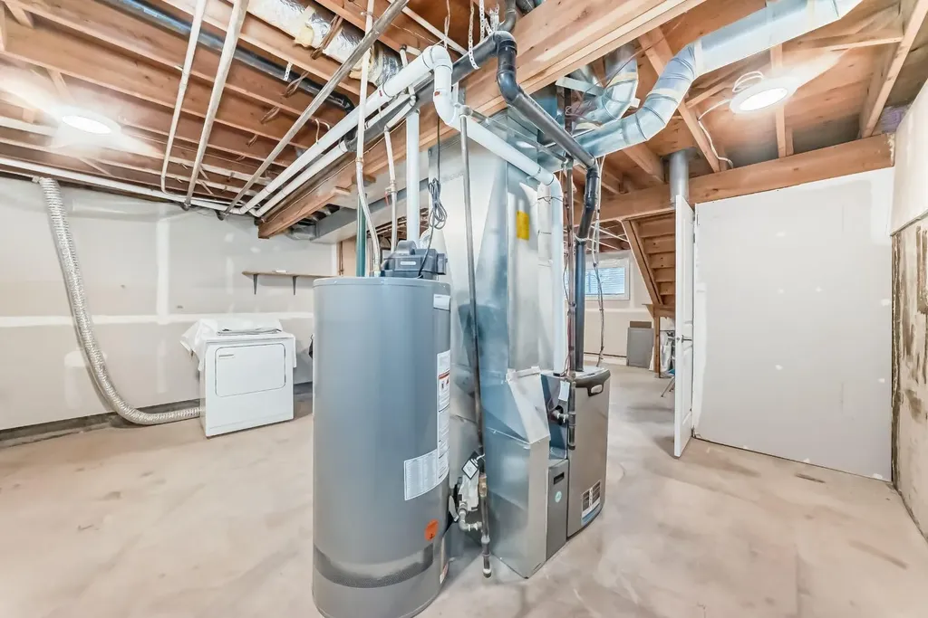 6915 Ranchview Drive NW Calgary AB T3G 1R8
