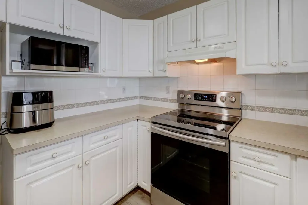 22 Tarington Landing NE Calgary AB T3J 4T8