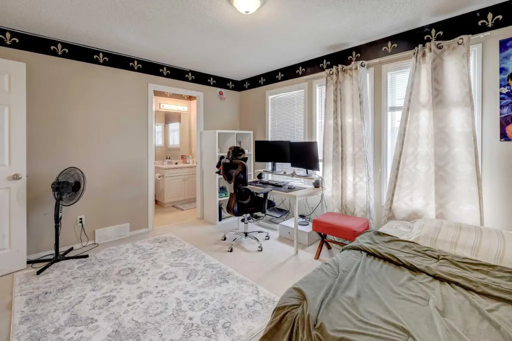 22 Tarington Landing NE Calgary AB T3J 4T8
