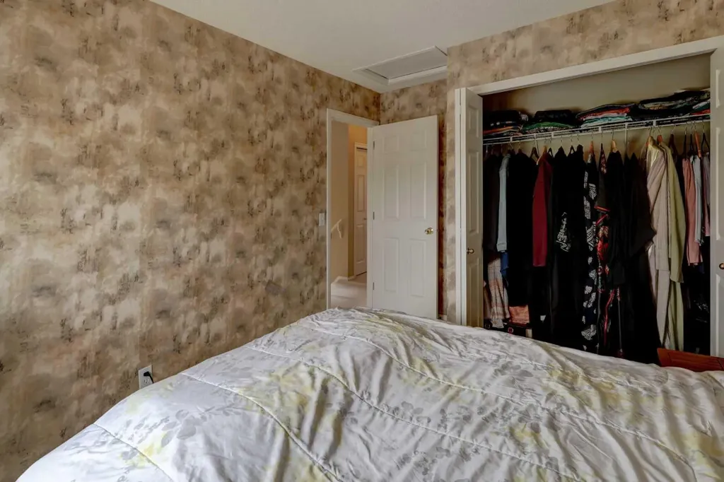 22 Tarington Landing NE Calgary AB T3J 4T8