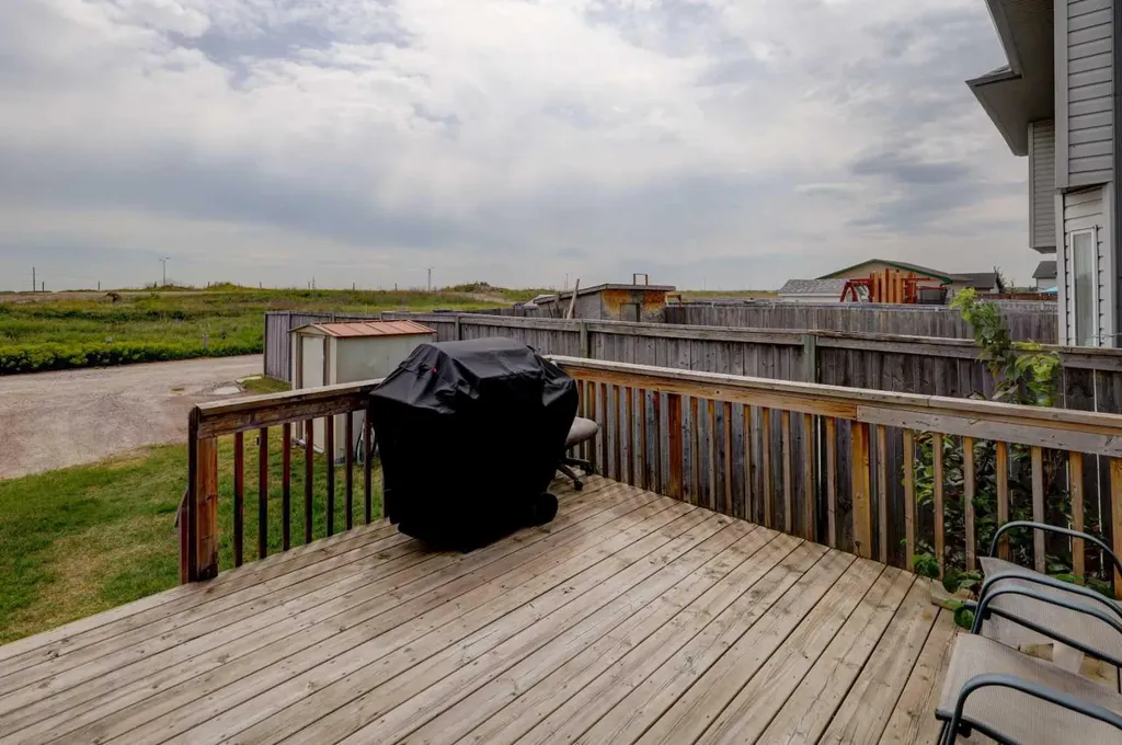22 Tarington Landing NE Calgary AB T3J 4T8