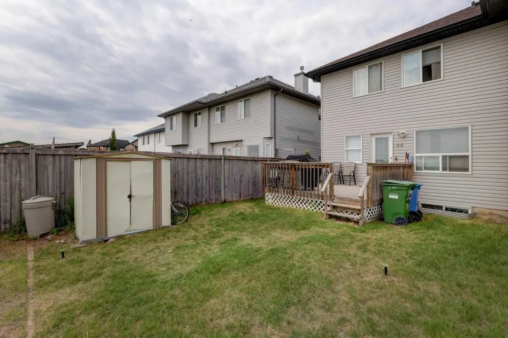 22 Tarington Landing NE Calgary AB T3J 4T8