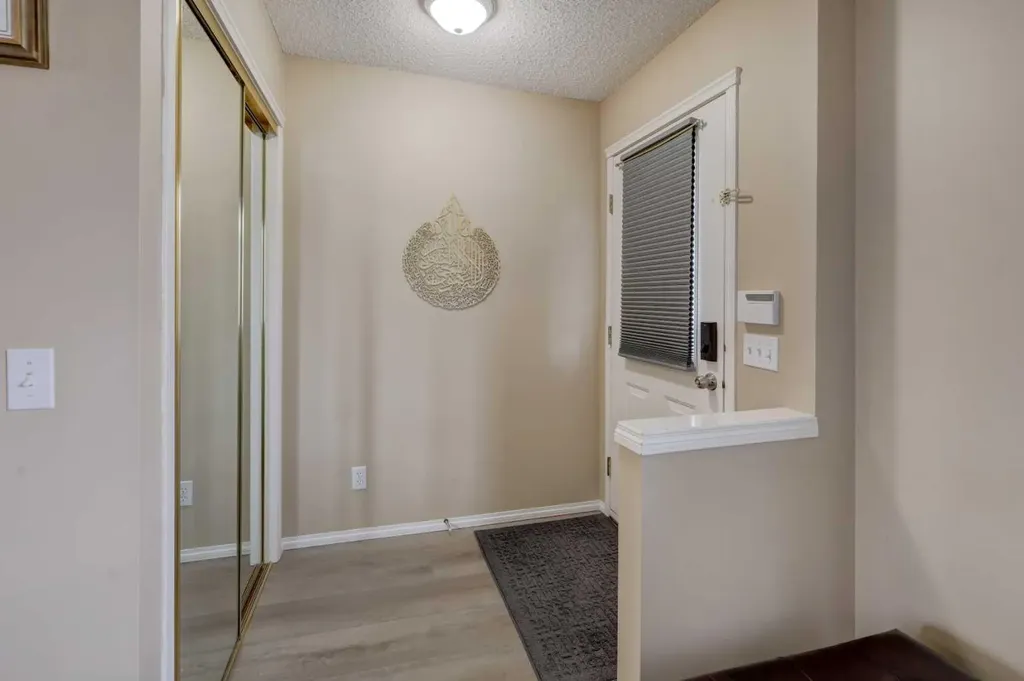 22 Tarington Landing NE Calgary AB T3J 4T8