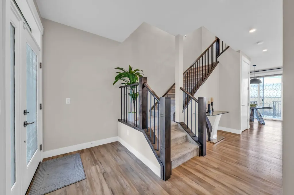 163 Sandpiper Bend Chestermere AB T1X 2S8