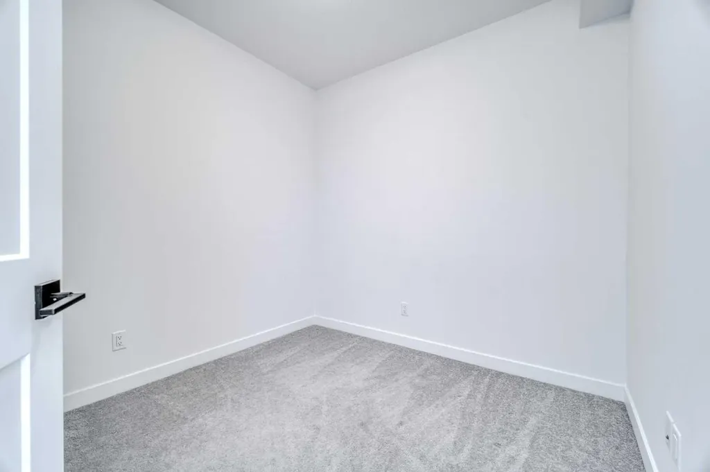 40 Sage Hill Walk NW Calgary AB T3R 2C5
