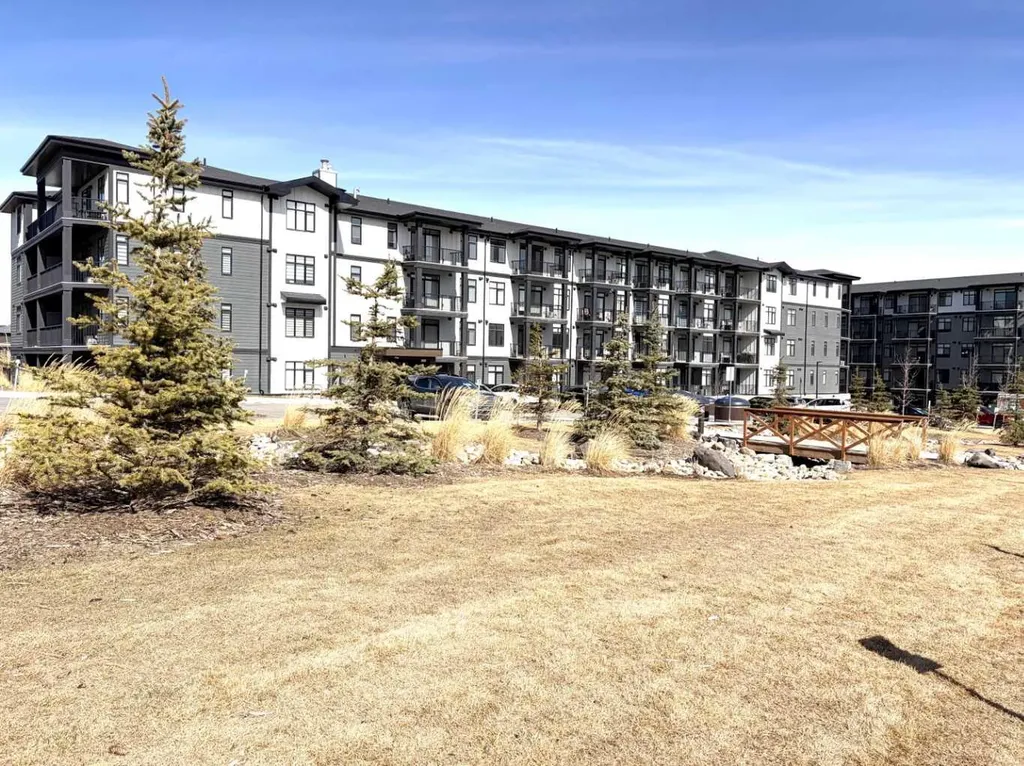 40 Sage Hill Walk NW Calgary AB T3R 2C5