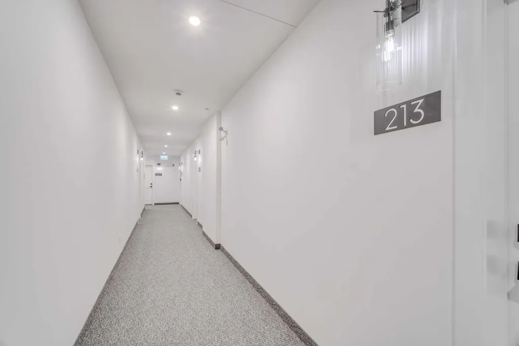 40 Sage Hill Walk NW Calgary AB T3R 2C5