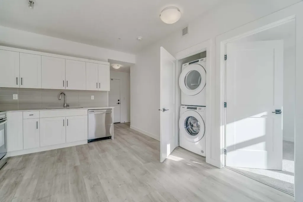 40 Sage Hill Walk NW Calgary AB T3R 2C5