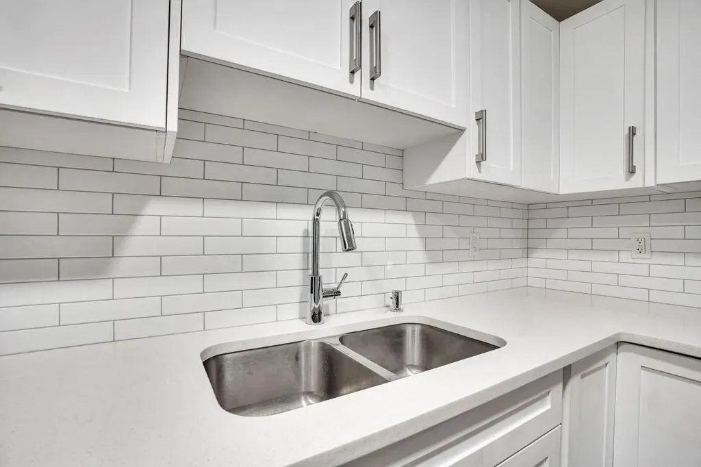 137 Seton Villas SE Calgary AB T3M 3L8