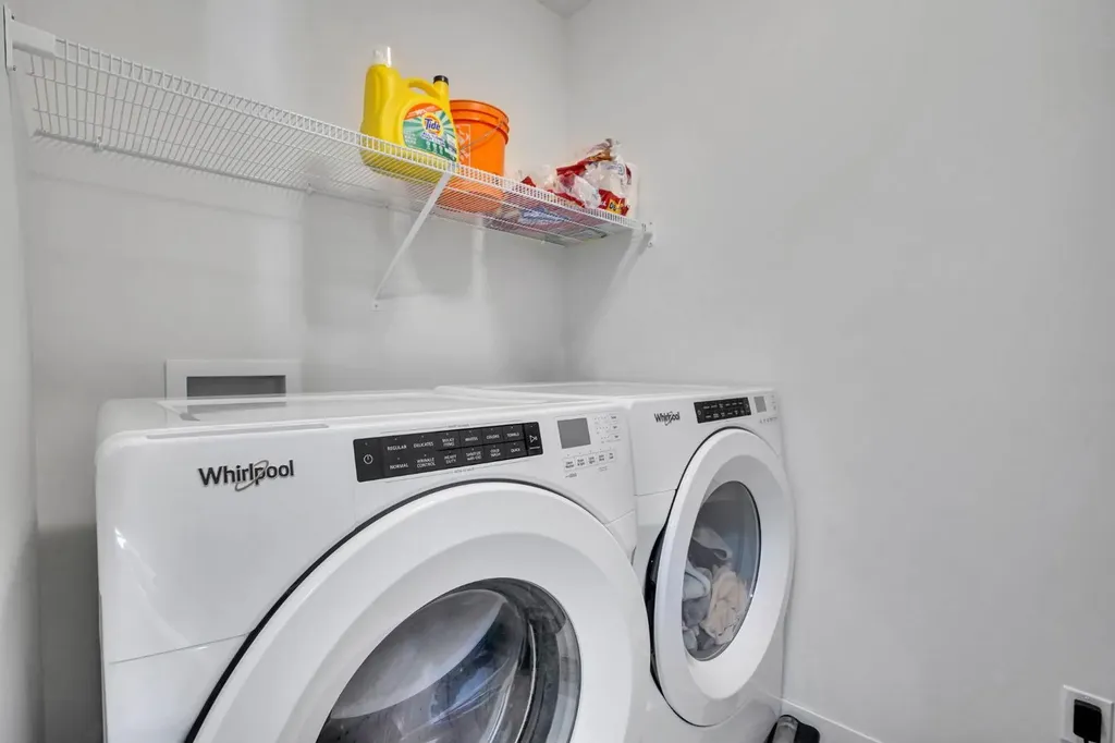 137 Seton Villas SE Calgary AB T3M 3L8