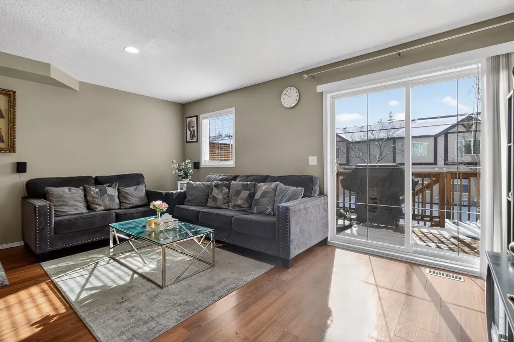 113 Country Village Lane NE Calgary AB T3K0E8