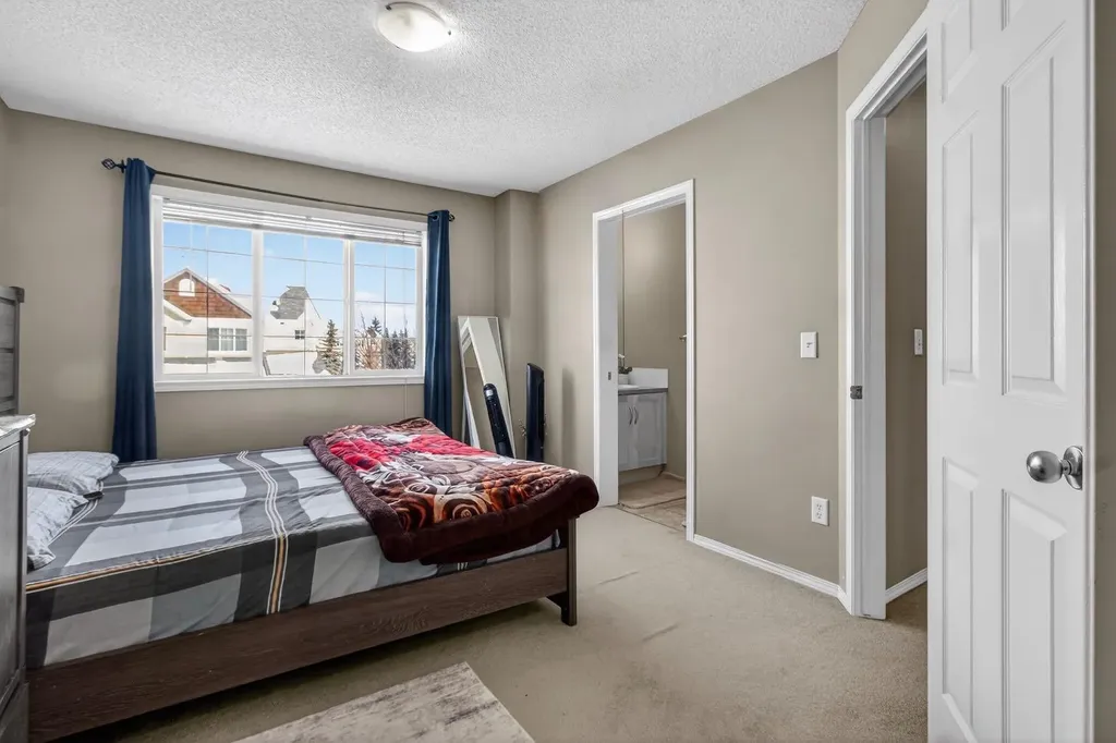 113 Country Village Lane NE Calgary AB T3K0E8