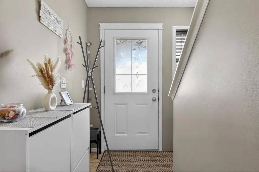 113 Country Village Lane NE Calgary AB T3K0E8
