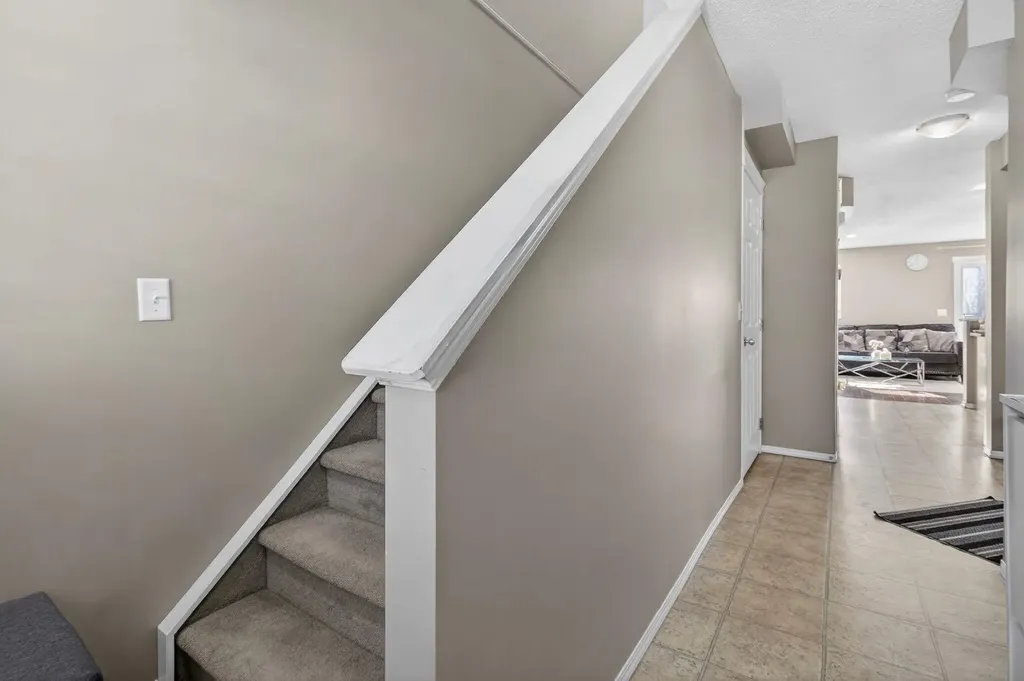 113 Country Village Lane NE Calgary AB T3K0E8
