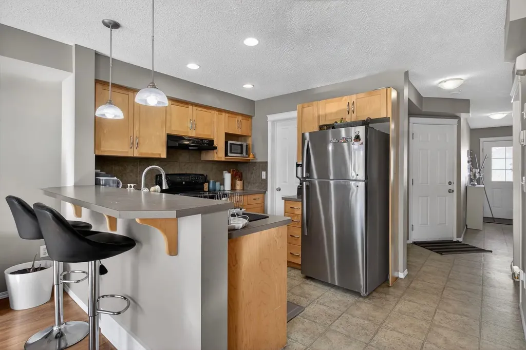 113 Country Village Lane NE Calgary AB T3K0E8