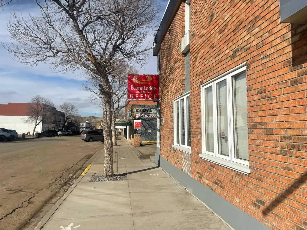 392 Centre Street Drumheller AB T0J0Y0