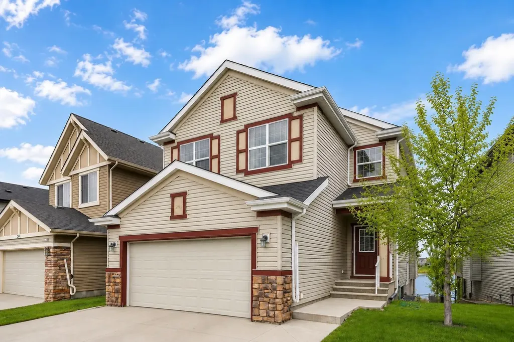 248 Copperpond Circle SE Calgary AB T2Z 0R3