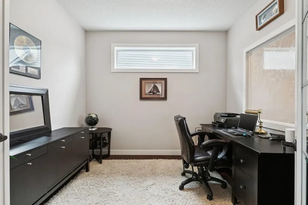 248 Copperpond Circle SE Calgary AB T2Z 0R3
