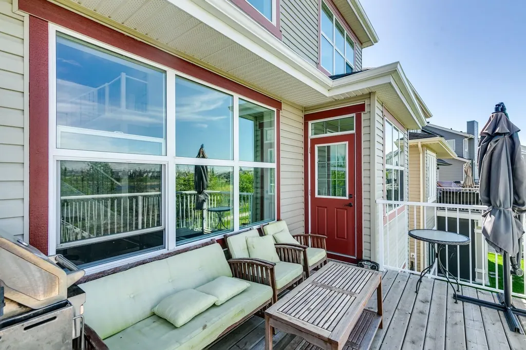 248 Copperpond Circle SE Calgary AB T2Z 0R3