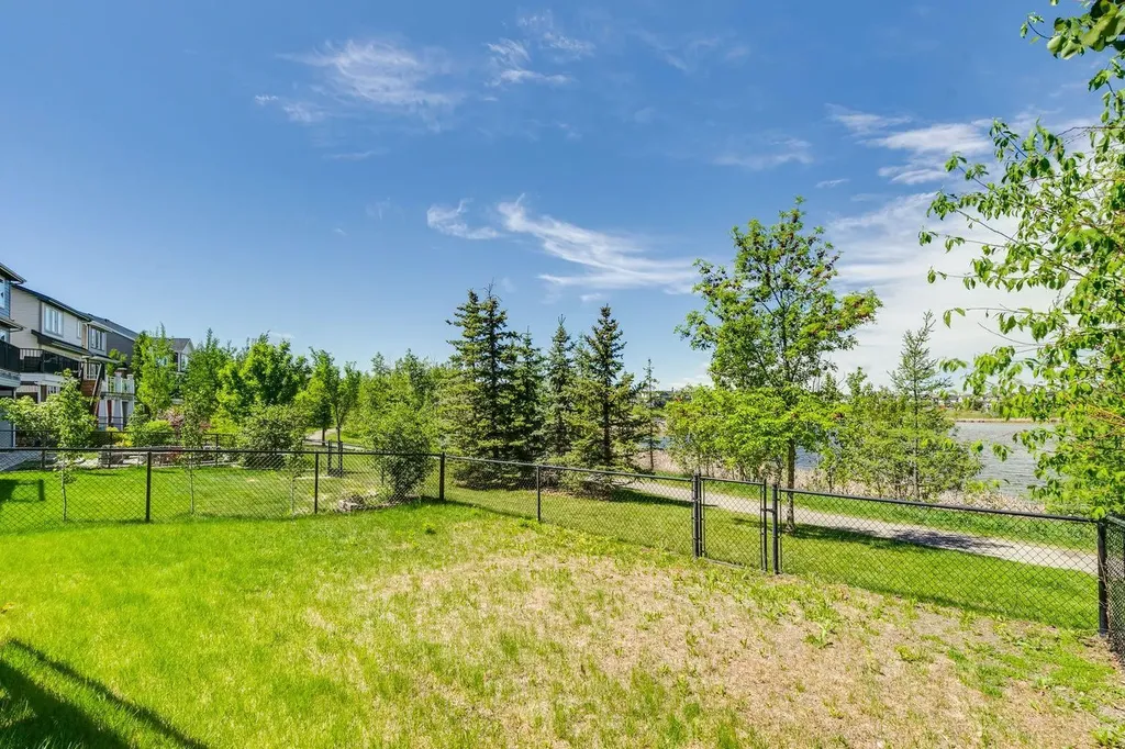 248 Copperpond Circle SE Calgary AB T2Z 0R3