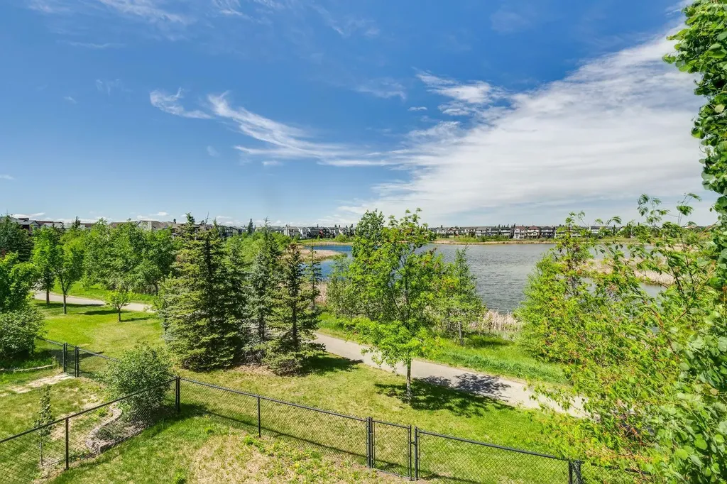 248 Copperpond Circle SE Calgary AB T2Z 0R3