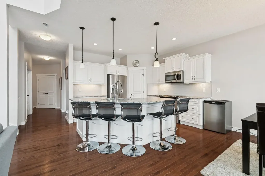 248 Copperpond Circle SE Calgary AB T2Z 0R3