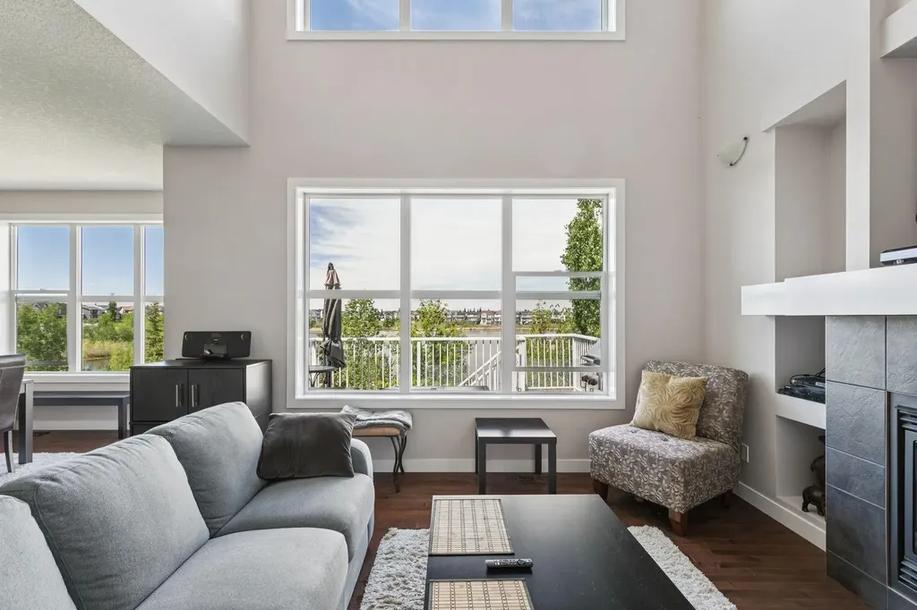 248 Copperpond Circle SE Calgary AB T2Z 0R3