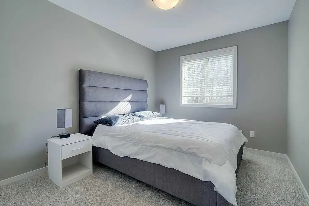 5301 Windward Place Sylvan Lake AB T4S 0H5