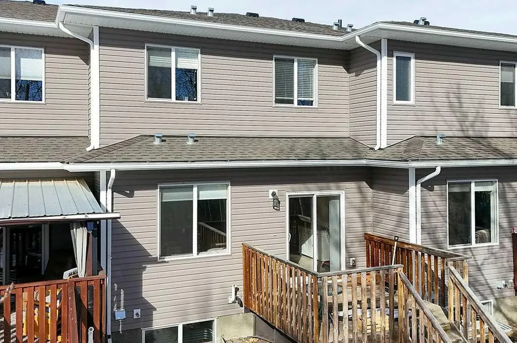 5301 Windward Place Sylvan Lake AB T4S 0H5