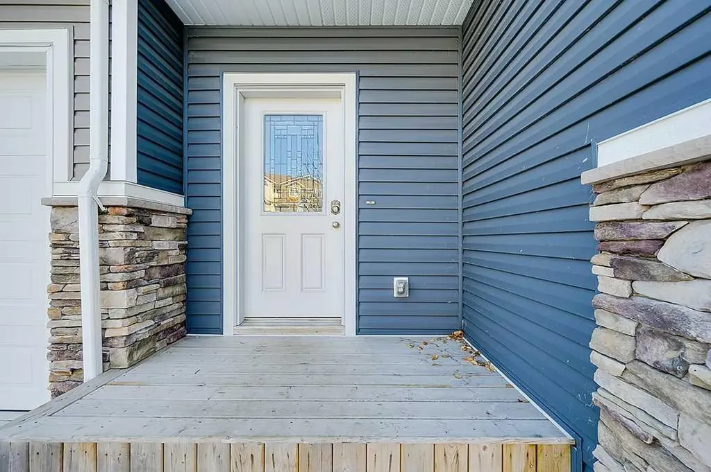 5301 Windward Place Sylvan Lake AB T4S 0H5