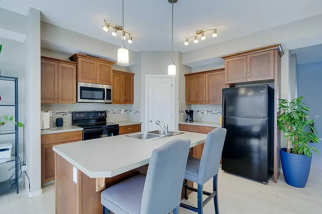 5301 Windward Place Sylvan Lake AB T4S 0H5