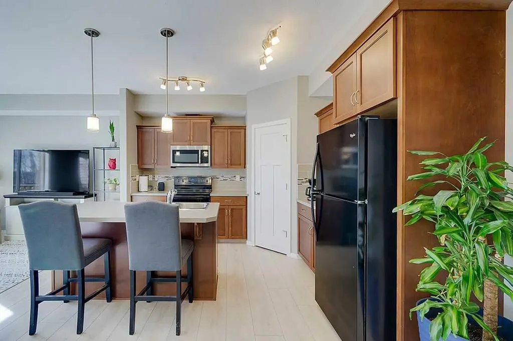 5301 Windward Place Sylvan Lake AB T4S 0H5