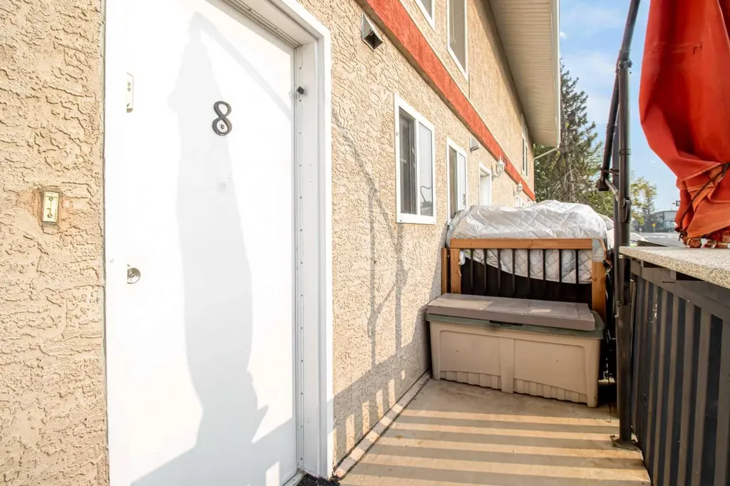 3726 Centre Street NE Calgary AB T2E 2Y3