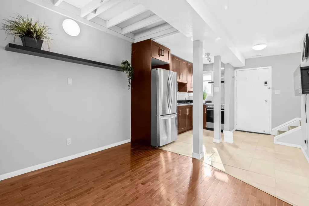 3726 Centre Street NE Calgary AB T2E 2Y3