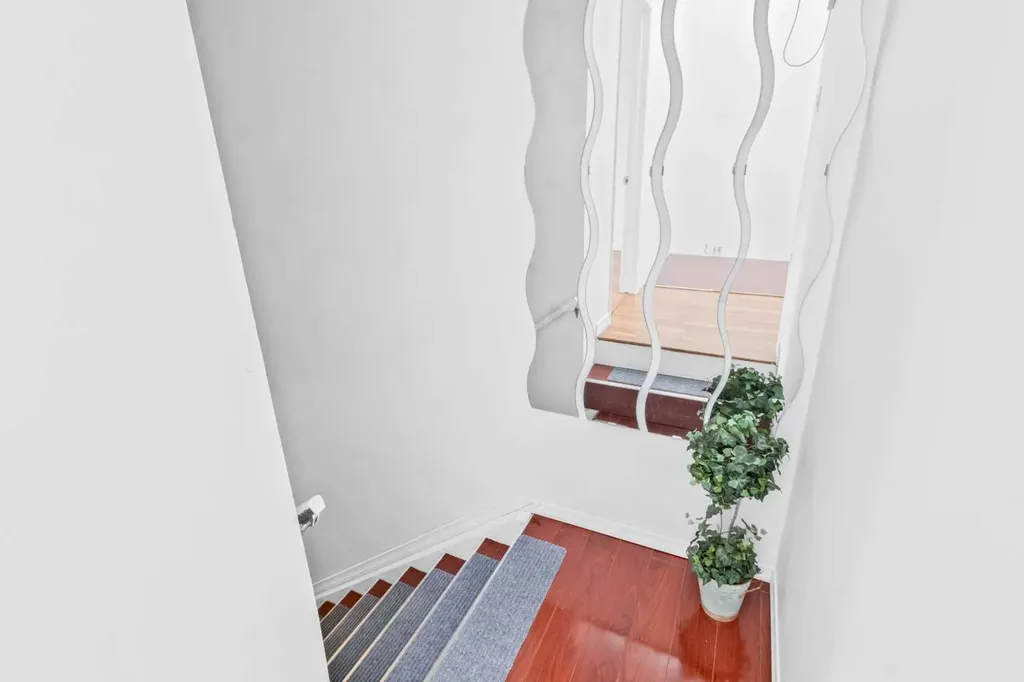 3726 Centre Street NE Calgary AB T2E 2Y3