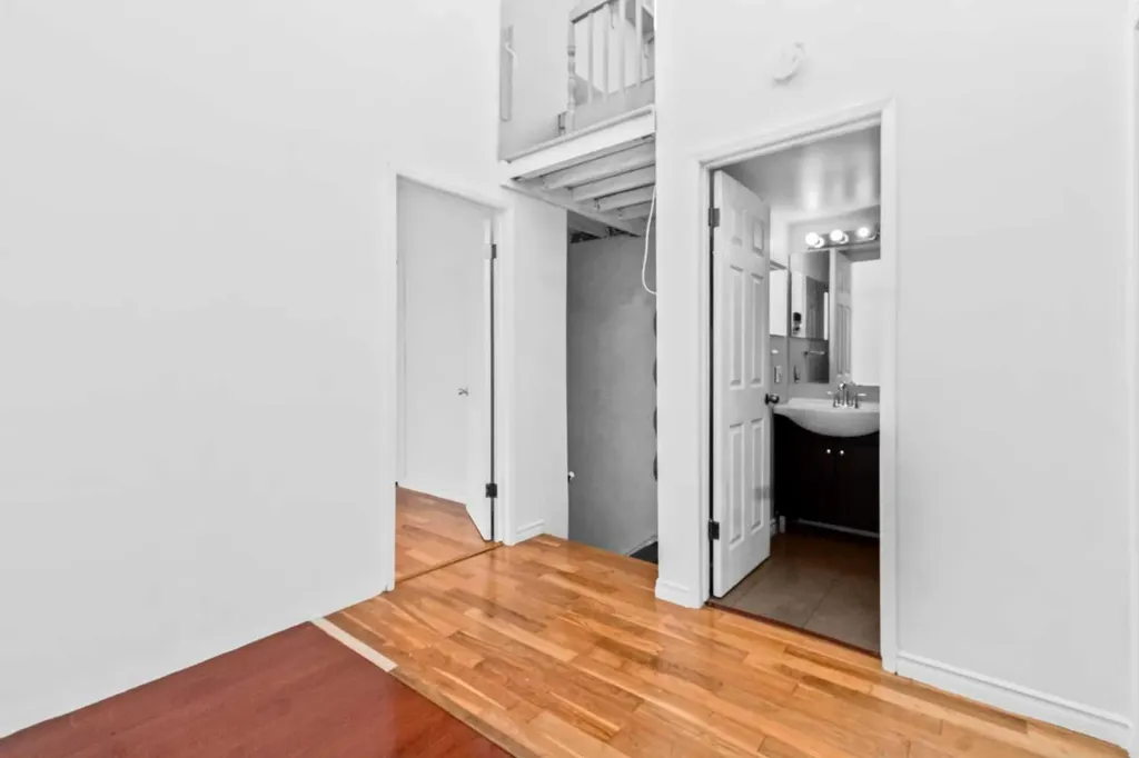 3726 Centre Street NE Calgary AB T2E 2Y3