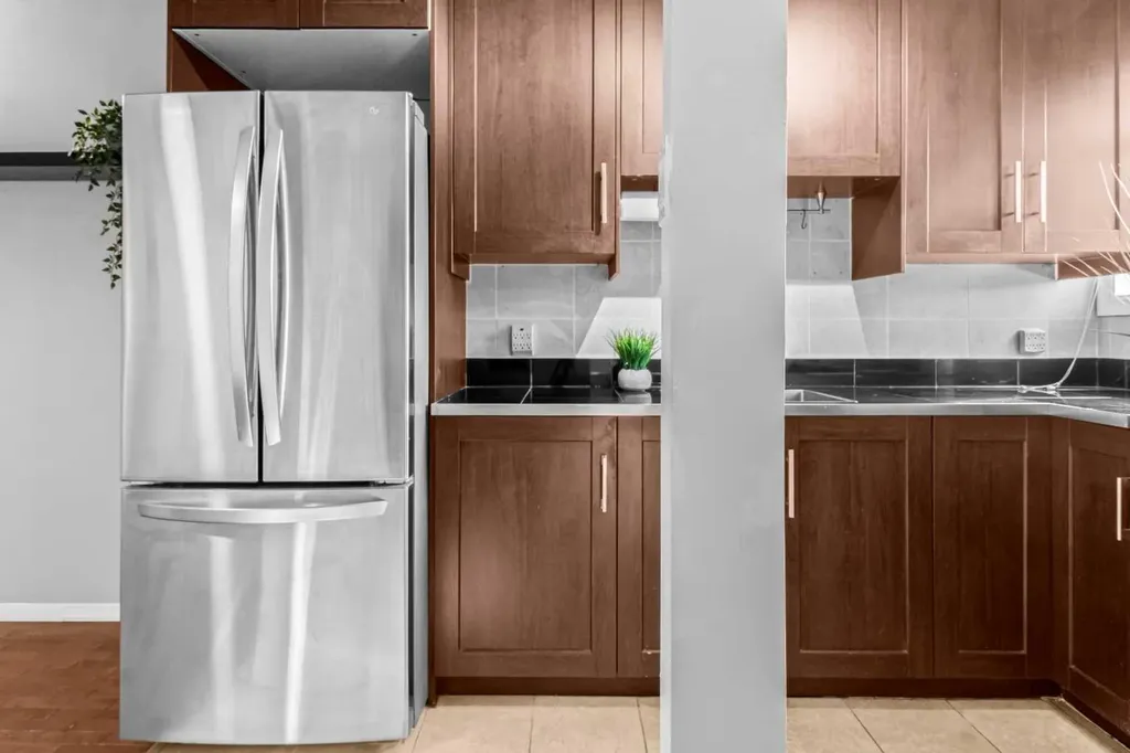 3726 Centre Street NE Calgary AB T2E 2Y3