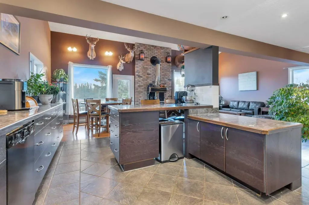 31442 Range Road 45 Rural Mountain View County AB T0M 1X0