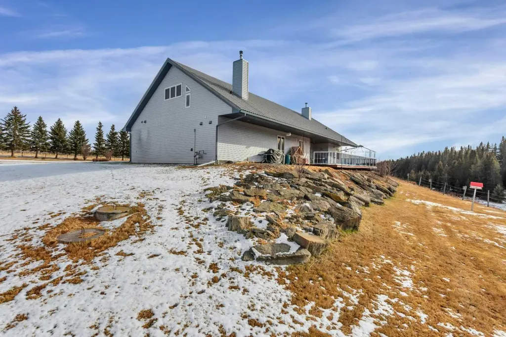 31442 Range Road 45 Rural Mountain View County AB T0M 1X0