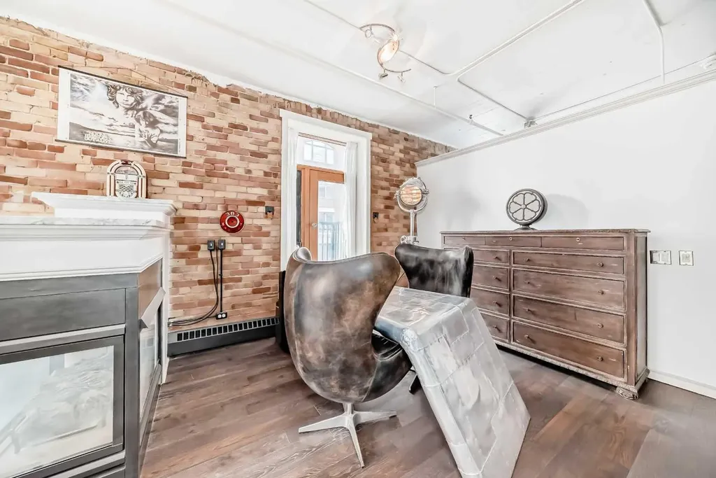 240 11 Avenue SW Calgary AB T2R 0C3
