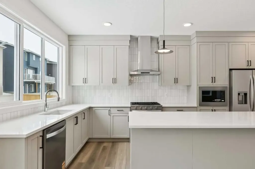 823 Bayview Terrace SW Airdrie AB T4B4G2