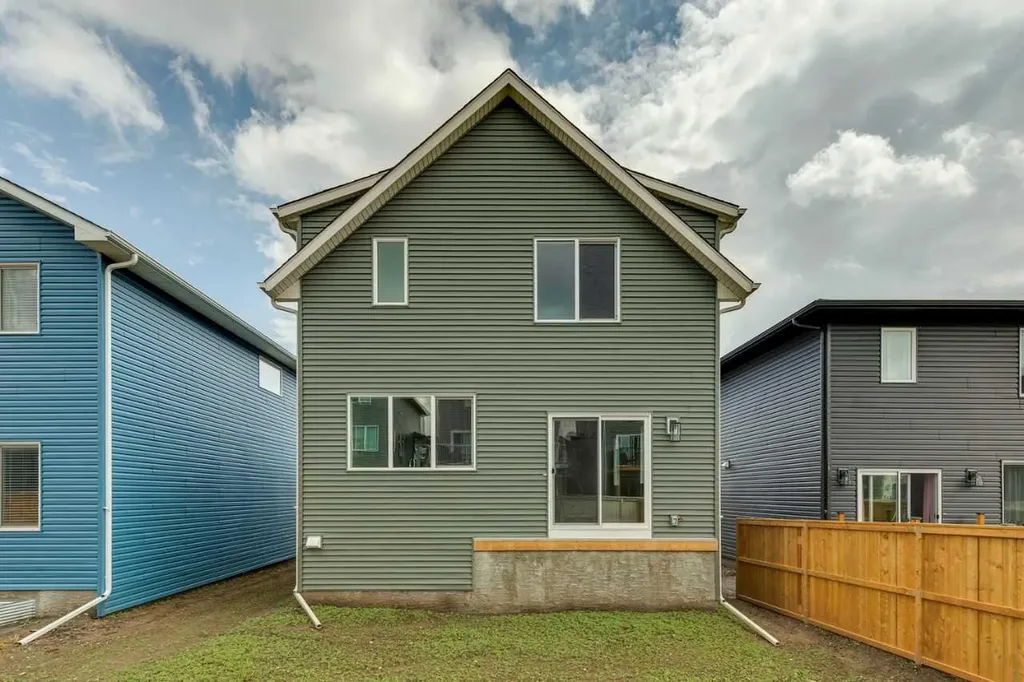 823 Bayview Terrace SW Airdrie AB T4B4G2
