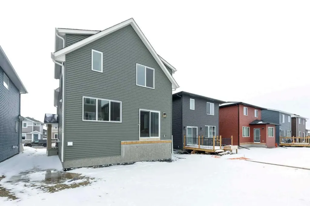 823 Bayview Terrace SW Airdrie AB T4B4G2
