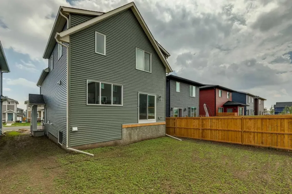823 Bayview Terrace SW Airdrie AB T4B4G2
