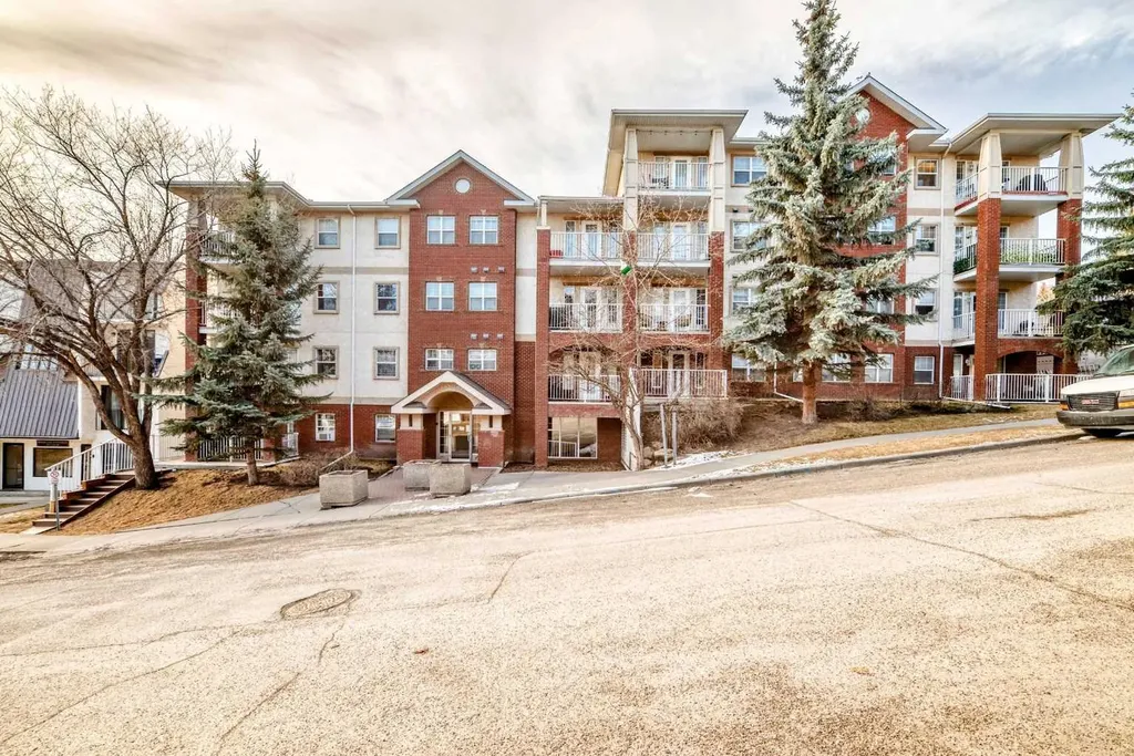 417 3 Avenue NE Calgary AB T2E 0H7