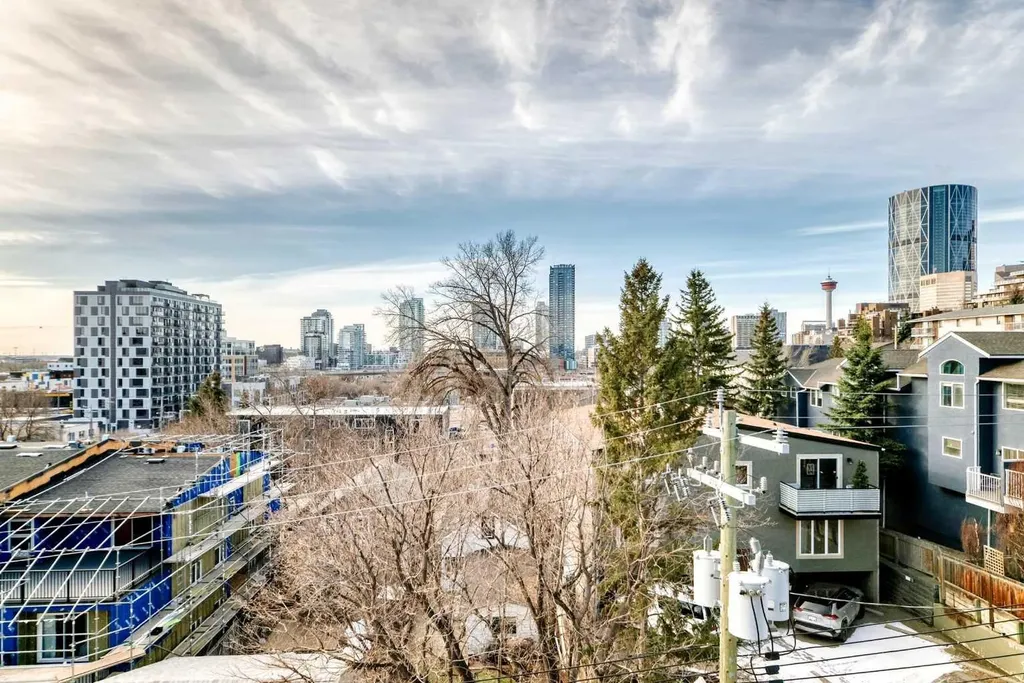 417 3 Avenue NE Calgary AB T2E 0H7