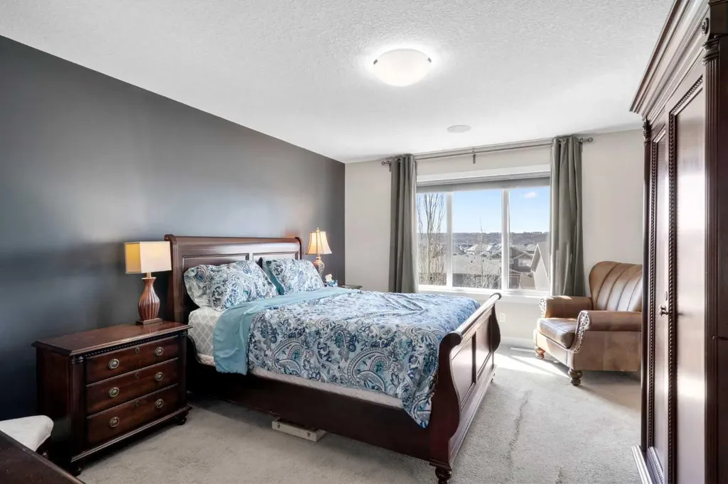 82 Cranbrook Crescent SE Calgary AB T3M 2C3